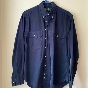 Gitman Bros. Vintage 
Heavyweight twill button-down shirt
Large, Navy